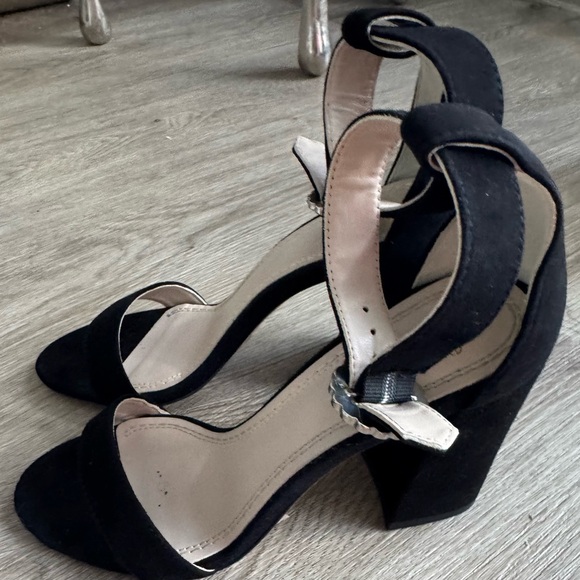 Maje Black Fariaz Suede Rhinestone Buckle Heels size 38 - Picture 6 of 9